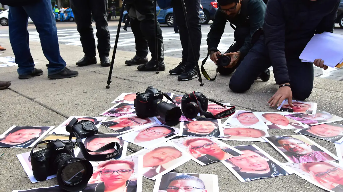 PROTESTA DE PERIODISTAS EN EL ANGEL (29)